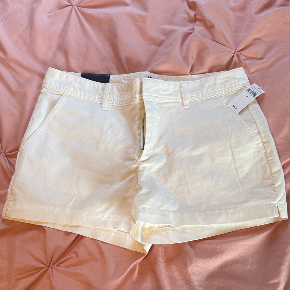 GAP Women's White Bermudas Shorts